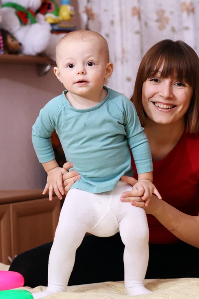 Couple Mother and baby — Stock Photo, Image