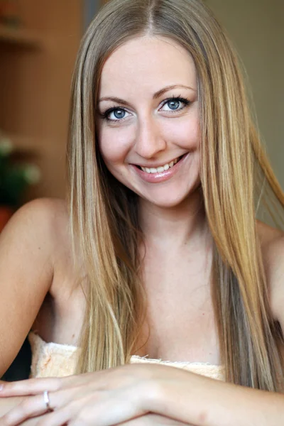 Portrait of pretty sexy blond woman — Stock Photo, Image