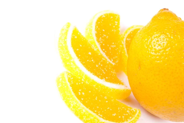 Zselés cukorka és a friss citrus — Stock Fotó
