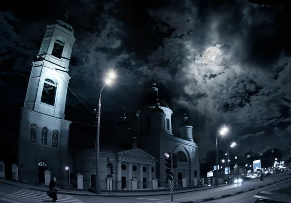 Московский храм ночью — стоковое фото