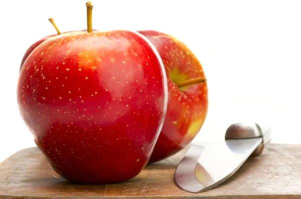 Măr și cuțit — Fotografie, imagine de stoc
