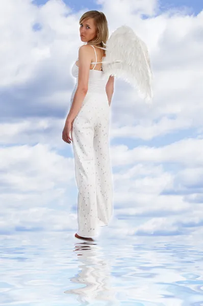 Girl-angel — Stock Photo, Image