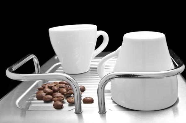 Kahve çekirdekleri ve kahve kap — Stok fotoğraf