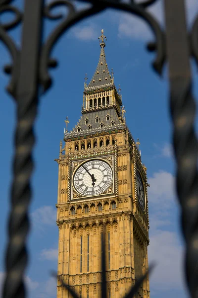 Big Ben throgh the forged grille — Stock Photo, Image