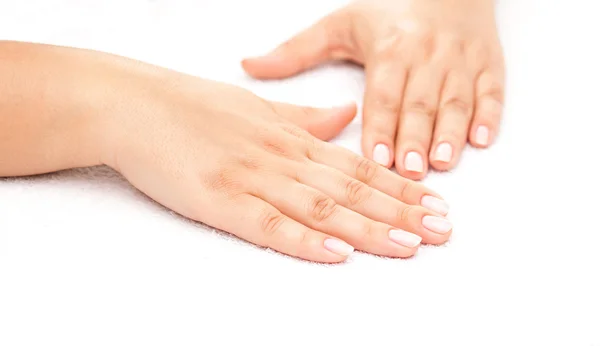 Belle mani di donna con manicure — Foto Stock