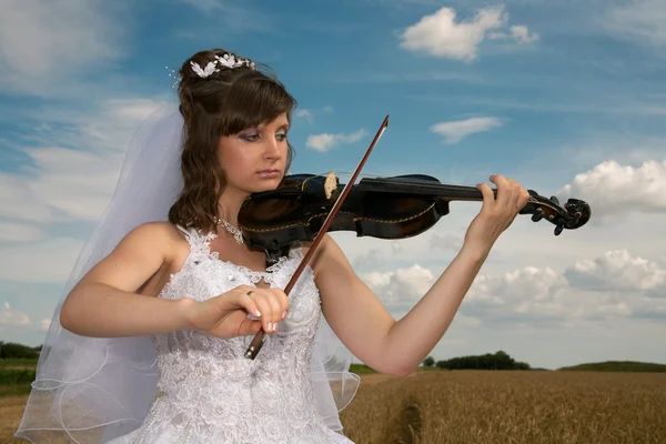 stock image Bride & violin