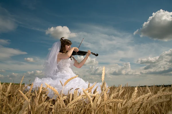 stock image Bride & violin