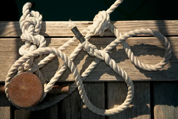 Rope for mooring — Stock Photo, Image