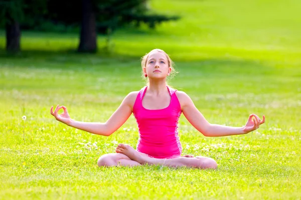 Stock image Exercises on the grass