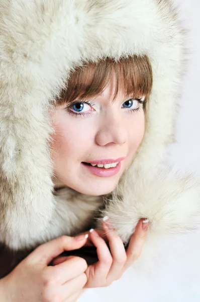 In fur hat — Stock Photo, Image
