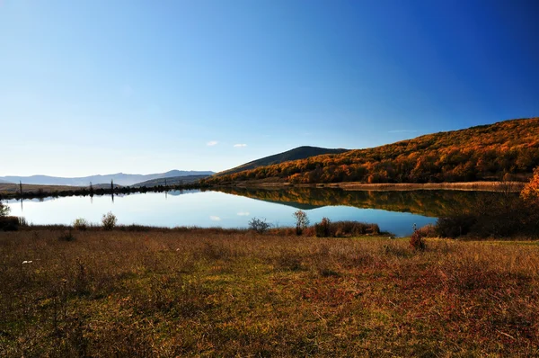 stock image Calm autumn lake