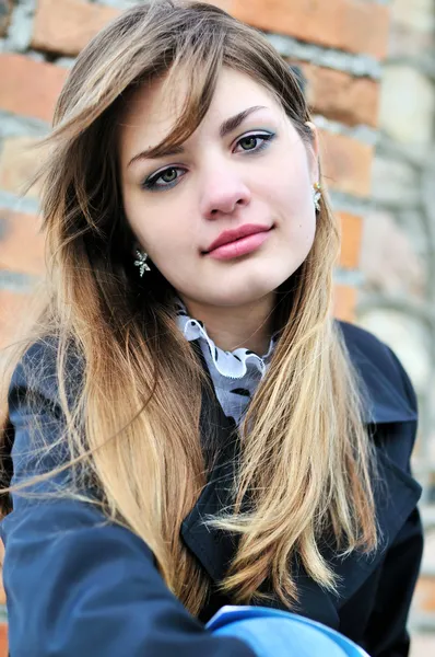 Retrato de chica adolescente —  Fotos de Stock