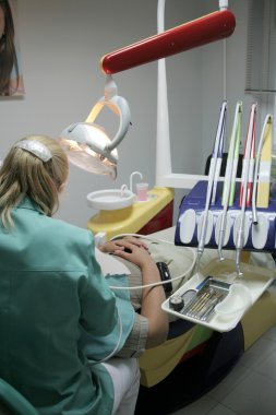 Treatment teeth 3 clipart