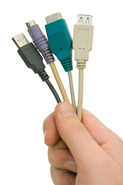 Компьютерные кабели в руке — стоковое фото