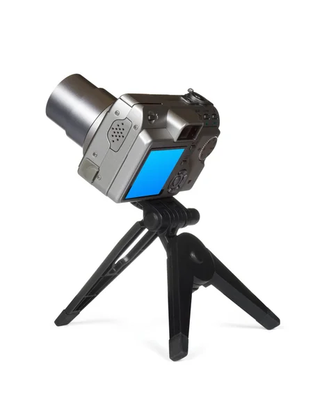 Kompakt kamera på stativ — Stockfoto