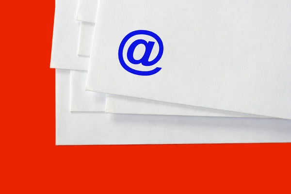 Stapel e-brieven — Stockfoto