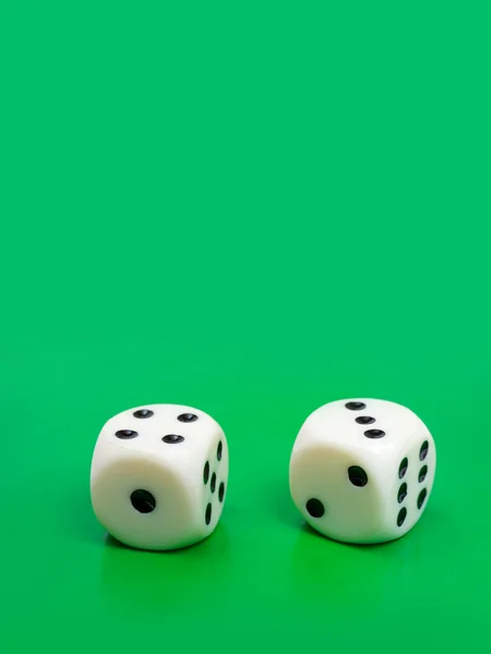Zwei Glücksspielwürfel — Stockfoto