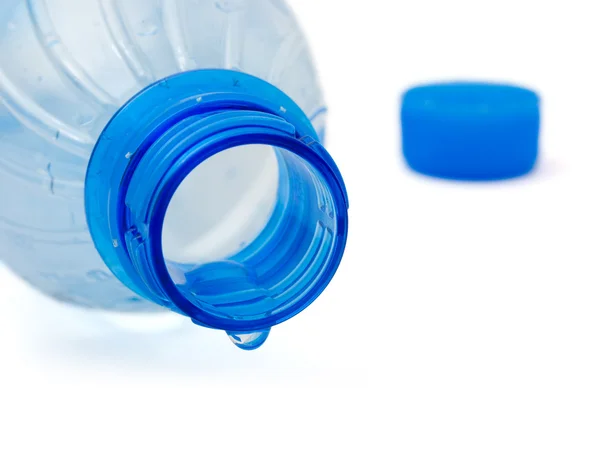 Daling van de fles en water — Stockfoto