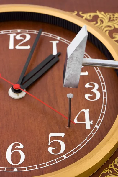 Clock, hammer and nail — Stock Photo, Image