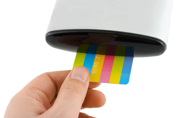 Mão cartão de inserção para o leitor — Fotografia de Stock