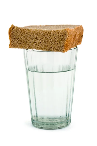 パンと水のガラス — ストック写真