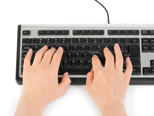 Комп'ютерна клавіатура і руки — стокове фото