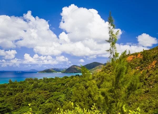 Landschap van het eiland praslin, Seychellen — Stockfoto