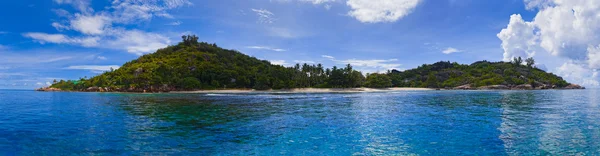 Панорама тропического острова — стоковое фото