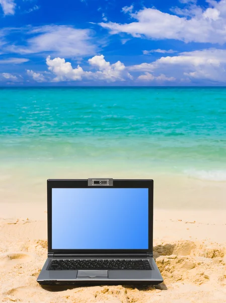 Notebook on beach — Stock Photo, Image