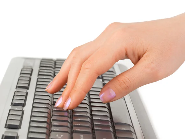 Клавиатура и рука компьютера — стоковое фото
