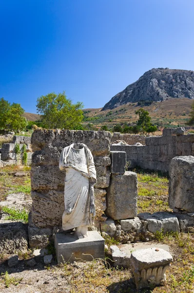 Руины храма в Коринфе, Греция — стоковое фото