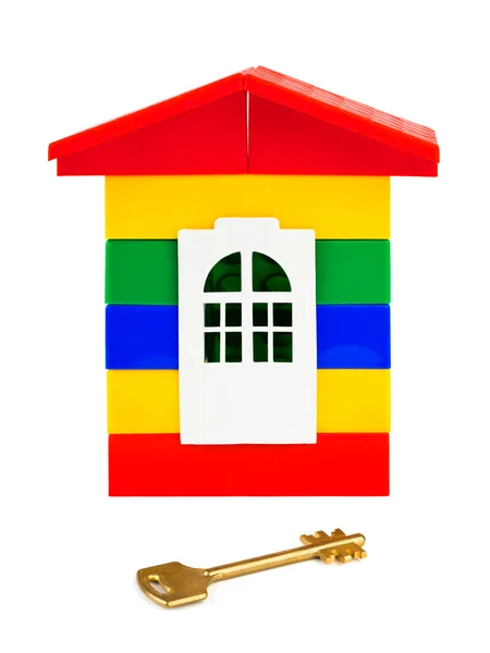 おもちゃの家およびキー — ストック写真