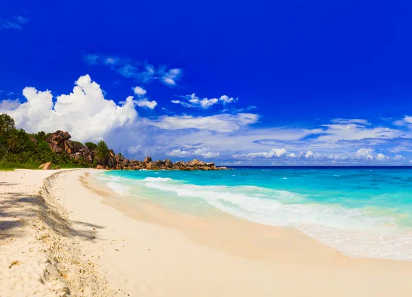 Panorama of tropical beach — Stock Photo, Image