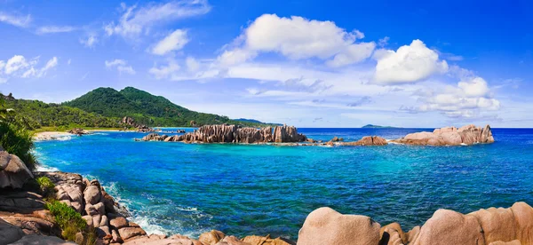 Panorama de praia tropical em Seychelles — Fotografia de Stock