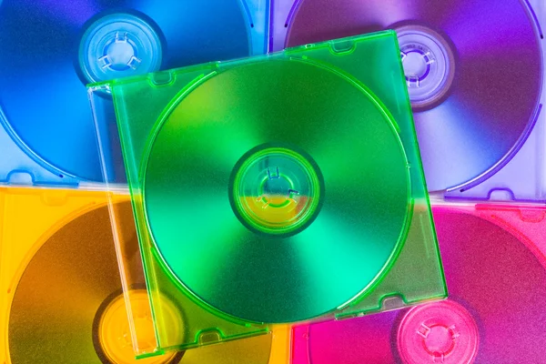 多色盒子中的计算机磁盘 — 图库照片