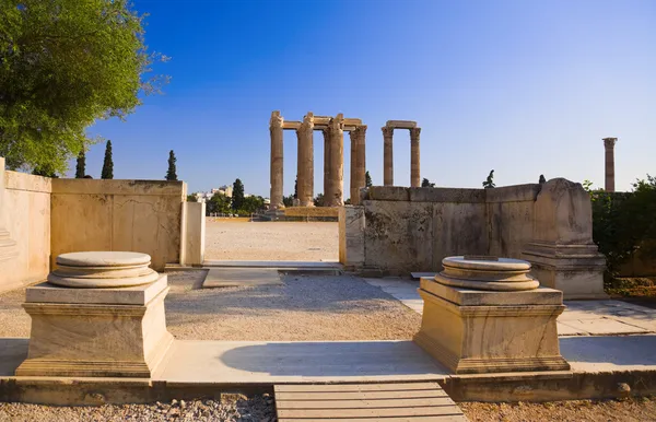 Tempel av den olympiska Zeusen i Athen, Grekland — Stockfoto