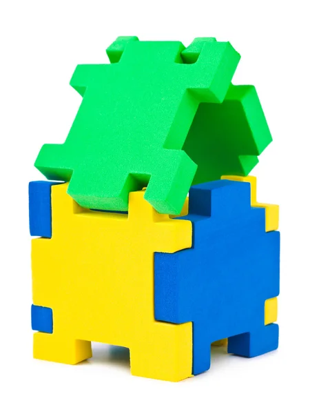 Haus Aus Puzzle Isoliert Auf Weißem Hintergrund — Stockfoto