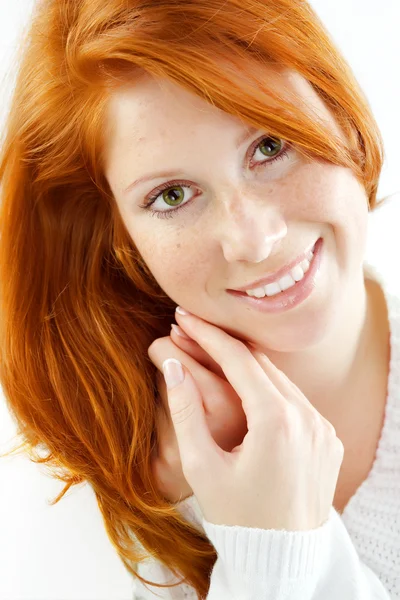 Bella donna con i capelli rossi — Foto Stock