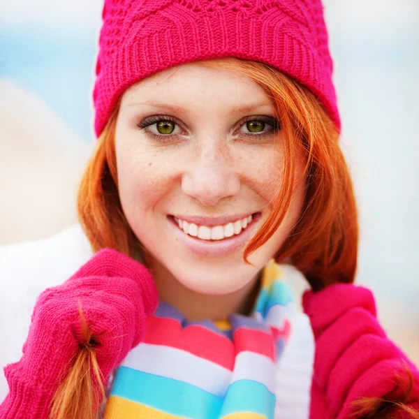かわいい冬の女の子 — ストック写真
