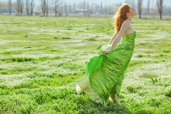 Menina da primavera — Fotografia de Stock