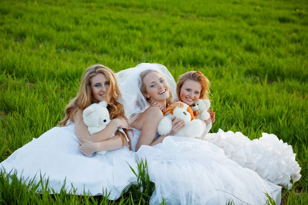 Mladé nevěsty — Stock fotografie