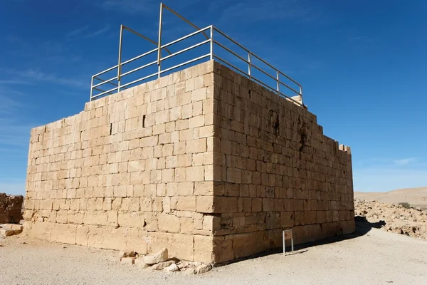 古代の石造りの塔の遺跡 — ストック写真