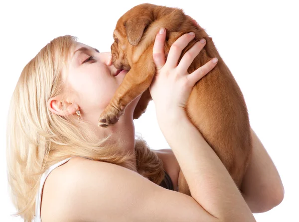 Ung flicka med puply av Dogue de Bordeaux (franska mastiff) — Stockfoto