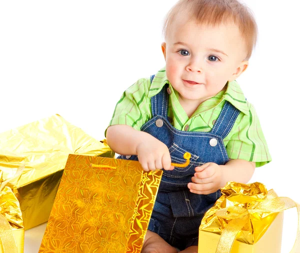 Baby med gåvor — Stockfoto