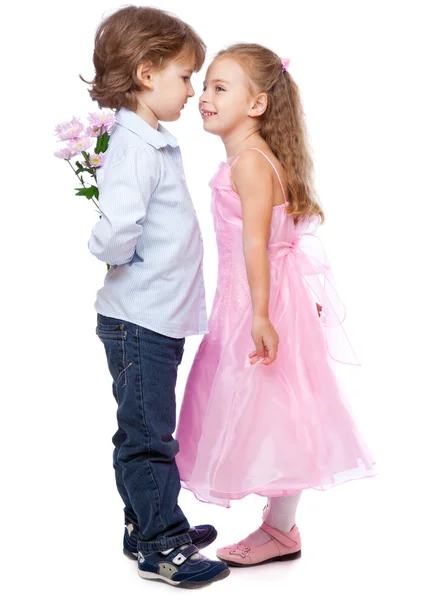 Маленький хлопчик і дівчинка в любові — стокове фото