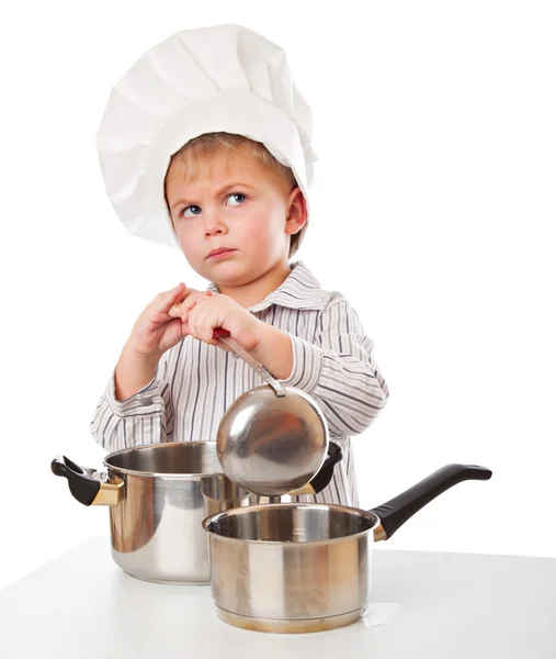 Menino Bonito Engraçado Está Retratando Cozinheiro Isolado Sobre Fundo Branco — Fotografia de Stock