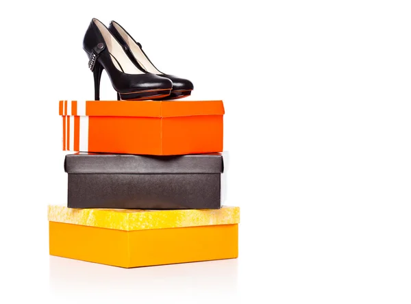 Sapatos de moda nas caixas — Fotografia de Stock