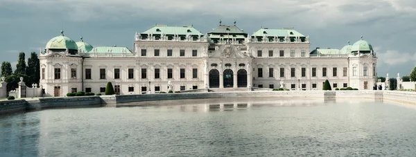 ウィーンの夏宮殿ベルヴェデーレ — ストック写真