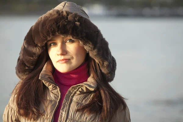 Жінка в зимовому пальто — стокове фото