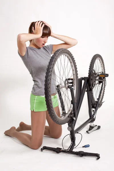 Trouble with bike — Stock Photo, Image